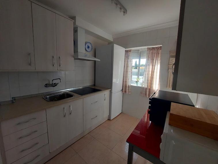 Apartamento Con Terraza Cerca De La Estacion Ronda Exterior photo